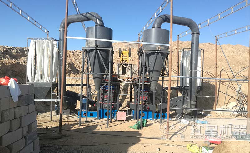 雷蒙磨生產(chǎn)線安裝現(xiàn)場(chǎng) 雷蒙磨生產(chǎn)線安裝現(xiàn)場(chǎng)