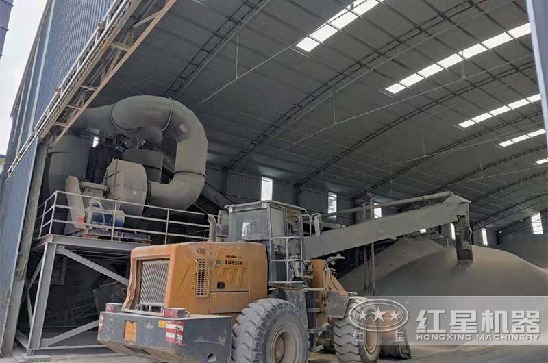 中轉(zhuǎn)料倉(cāng) 中轉(zhuǎn)料倉(cāng)