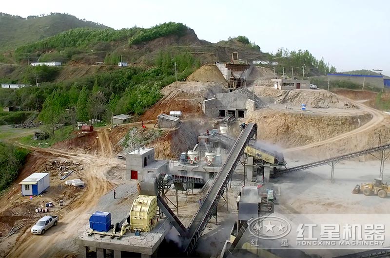 設計有處理回料流程的砂石破碎現場 設計有處理回料流程的砂石破碎現場