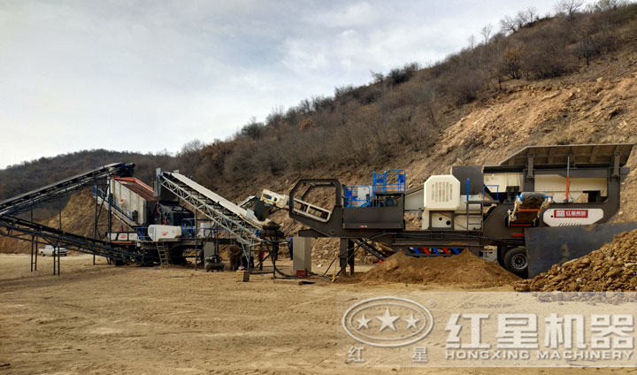 時產200噸移動破碎設備生產現場，運行平穩，不間斷作業