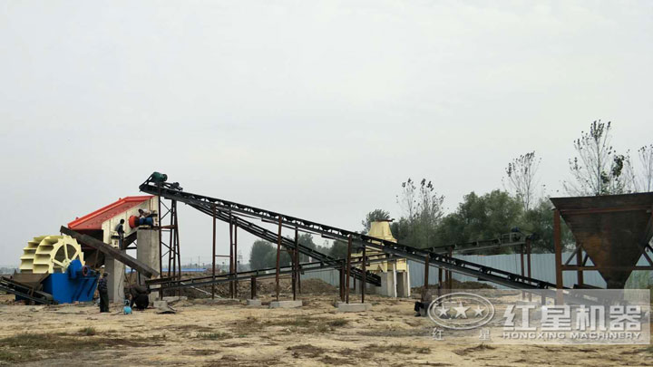 石頭粉碎成沙子用戶現(xiàn)場，有多種生產(chǎn)搭配可以選擇