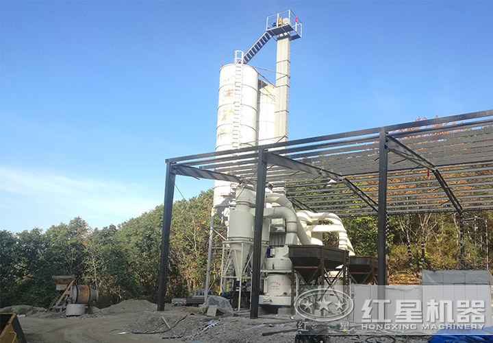 磨粉生產(chǎn)線現(xiàn)場 磨粉生產(chǎn)線現(xiàn)場